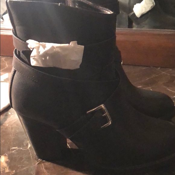 Short boots - Picture 3 of 4